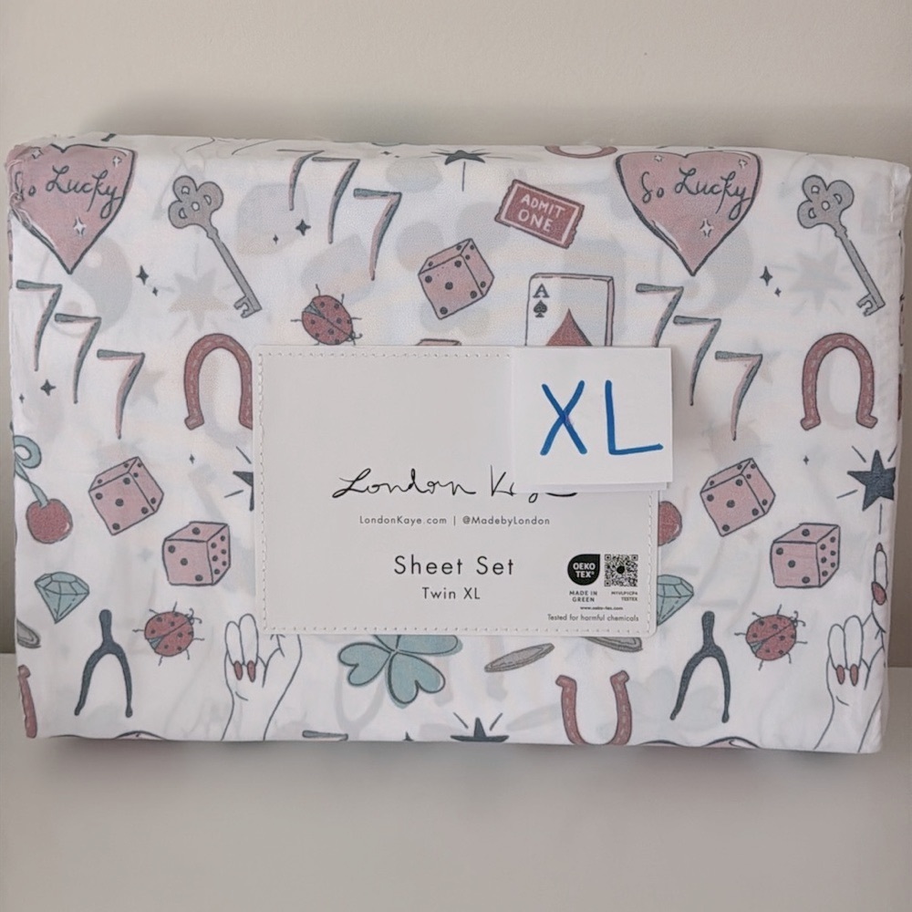 New LONDON KAYE Twin XL Sheet Set dice lucky cards